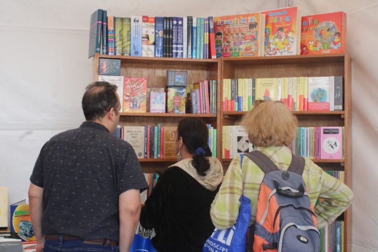 Filven Miranda impulsa soberanía intelectual mediante lectura y escritura colectiva